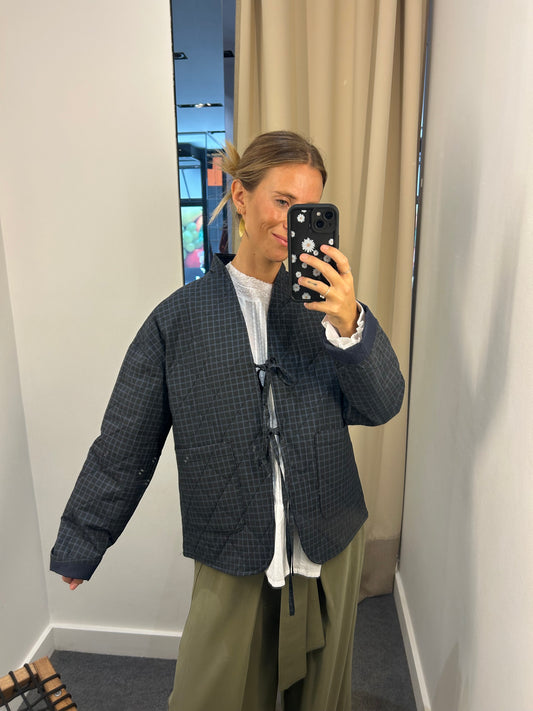 Chaqueta lazos